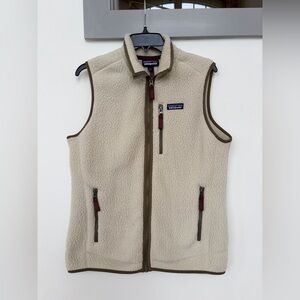 Patagonia Women's Retro Pile Fleece Vest Green Beige